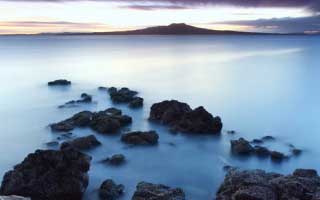 收藏级教程：吃瓜爆料——AI鉴谣怎么用？别让情绪害了你